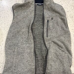 IZOD sleeveless Gray Zip-Up Vest